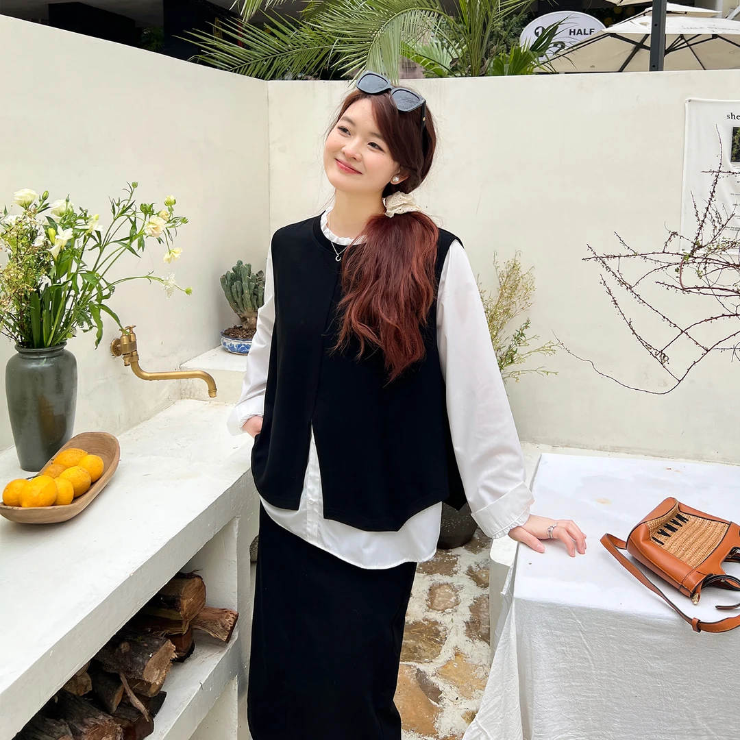 【春季新品】大码百分百显瘦甜美上衣圆领荷叶边假两件衬衫0505