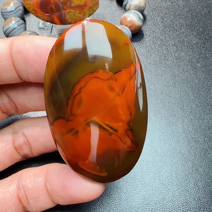 玛瑙/玉髓战国红未镶嵌问*堂