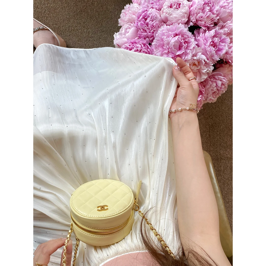 GA盈瓷百搭显瘦半身裙女小个子气质烫钻温柔风裙子 24SS0167