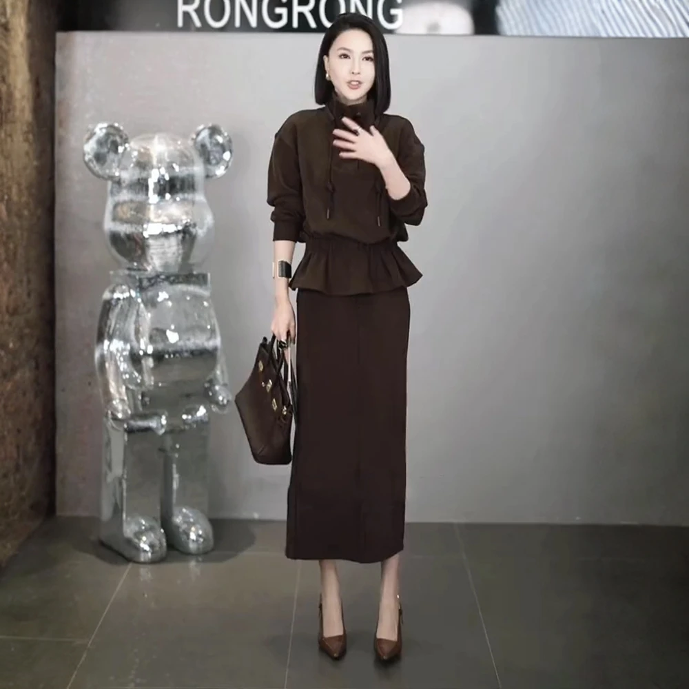 秋季穿搭一整套欧货时髦洋气高级感收腰显瘦时尚卫衣半身裙两件套