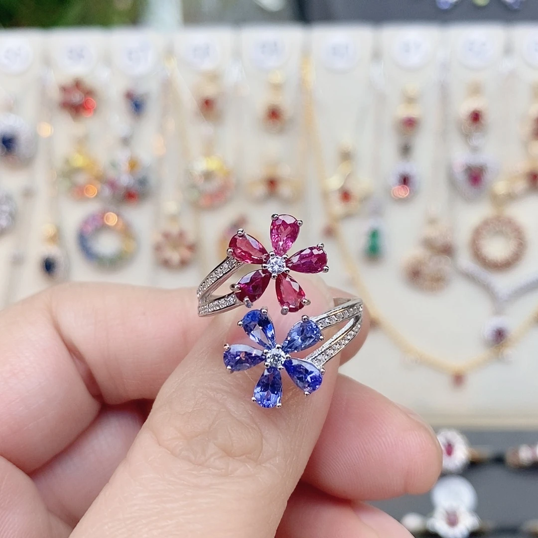 银S925镶嵌红宝石戒指坦桑