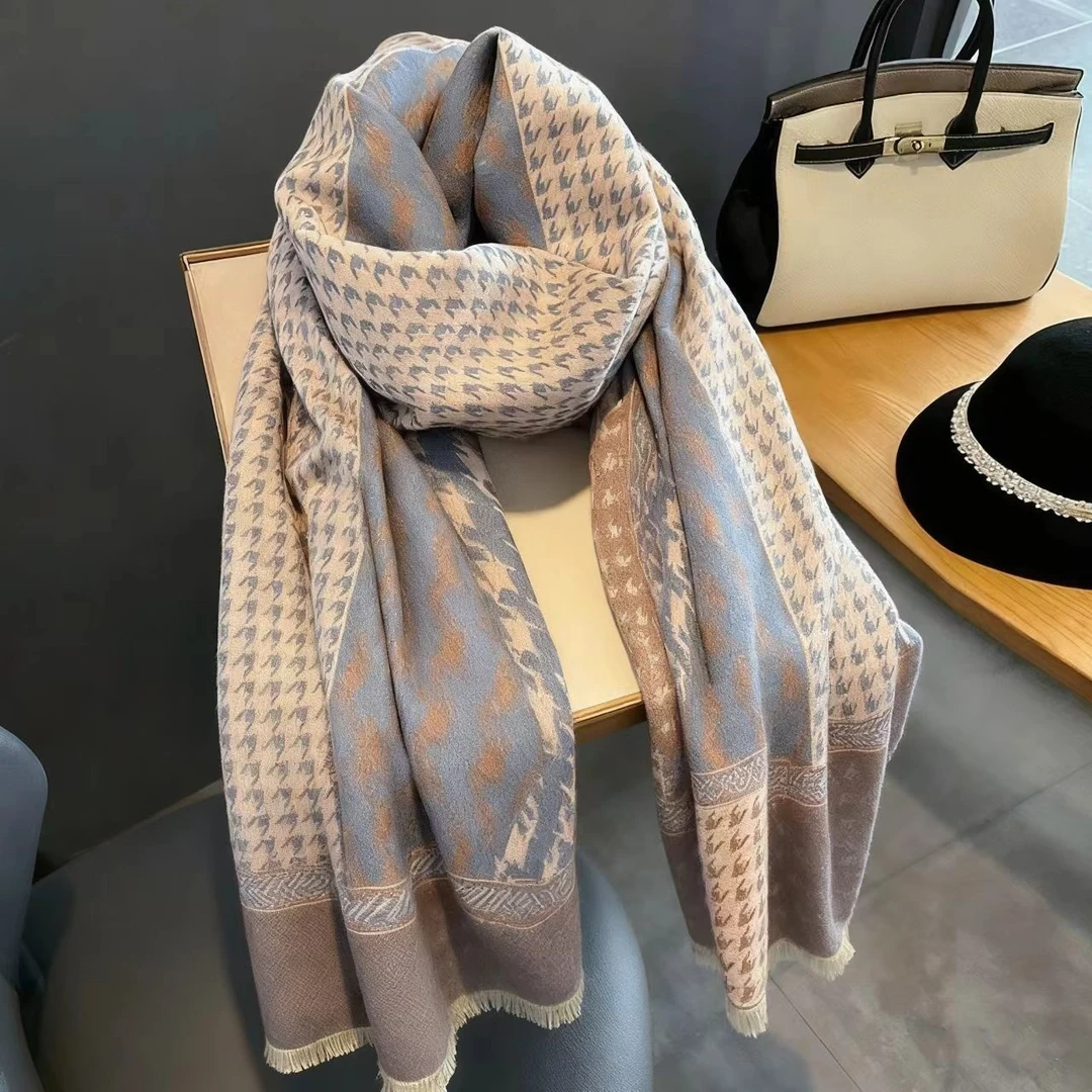 女士围巾时尚百搭经典秋冬新款轻奢保暖围巾