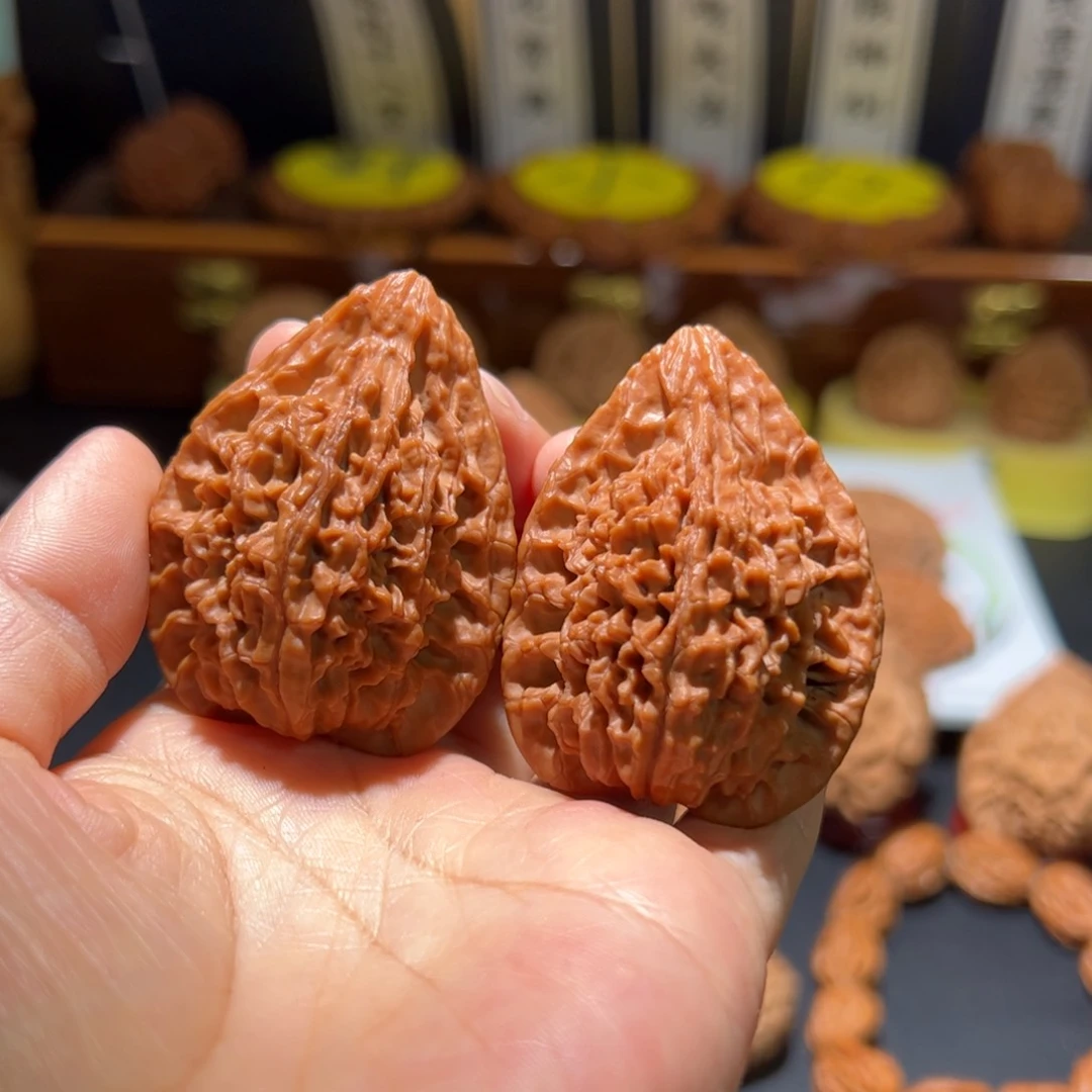 文玩核桃把件花*蝶火凤鸡心