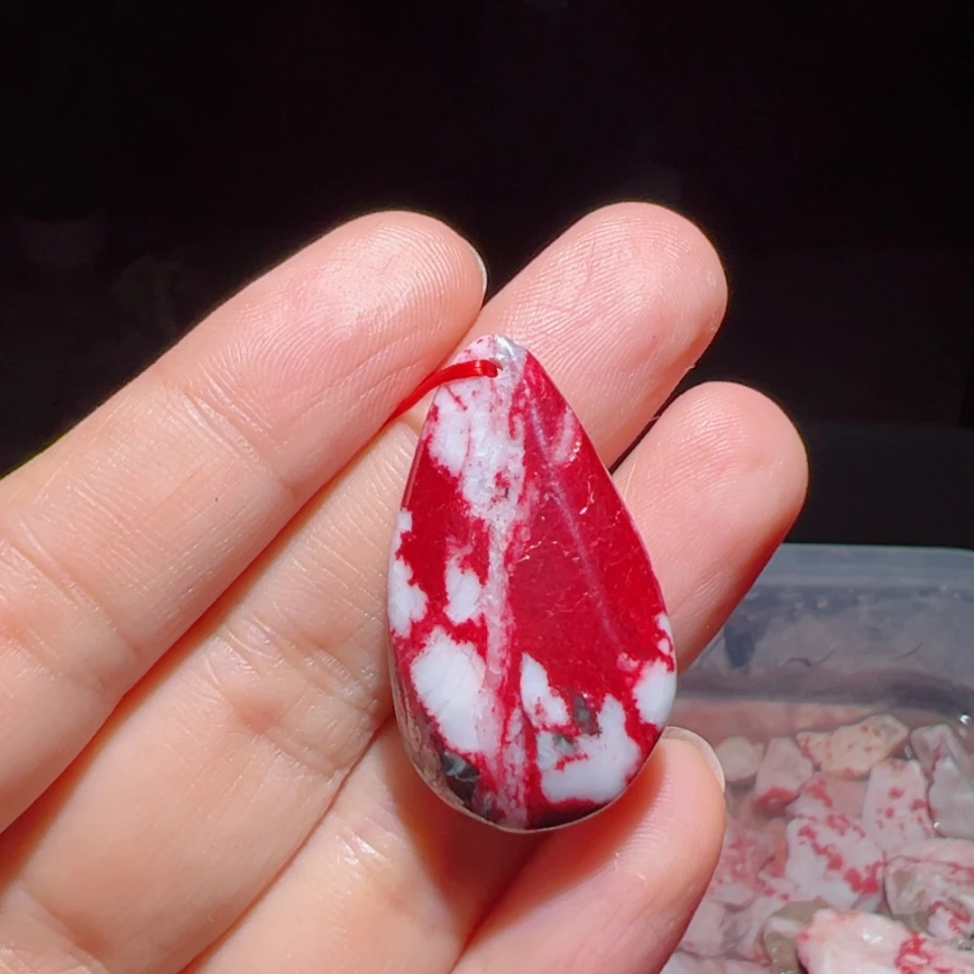 天然辰砂天然原矿吊坠12.2克