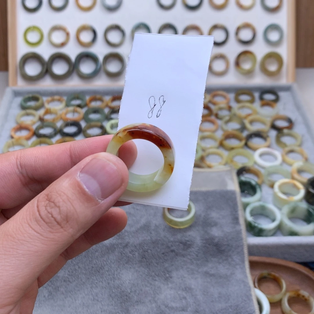 蛇纹石玉戒指未镶嵌留*㋛