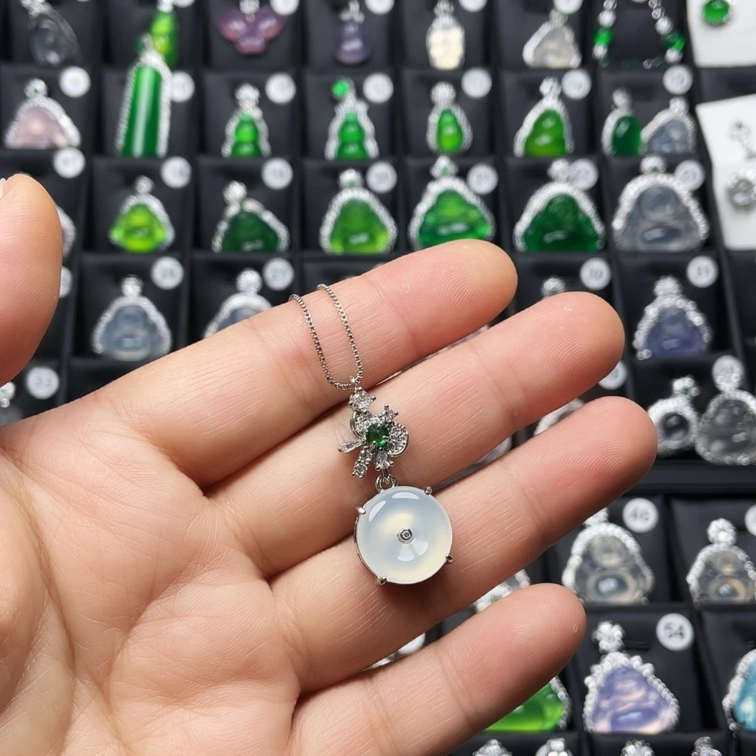 玛瑙/玉髓颈饰合金