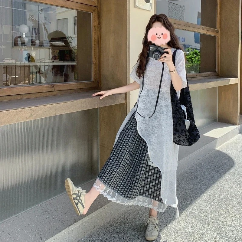 减龄五一ootd穿搭高级感大方得体设计感蕾丝衫黑白格半身裙两件套