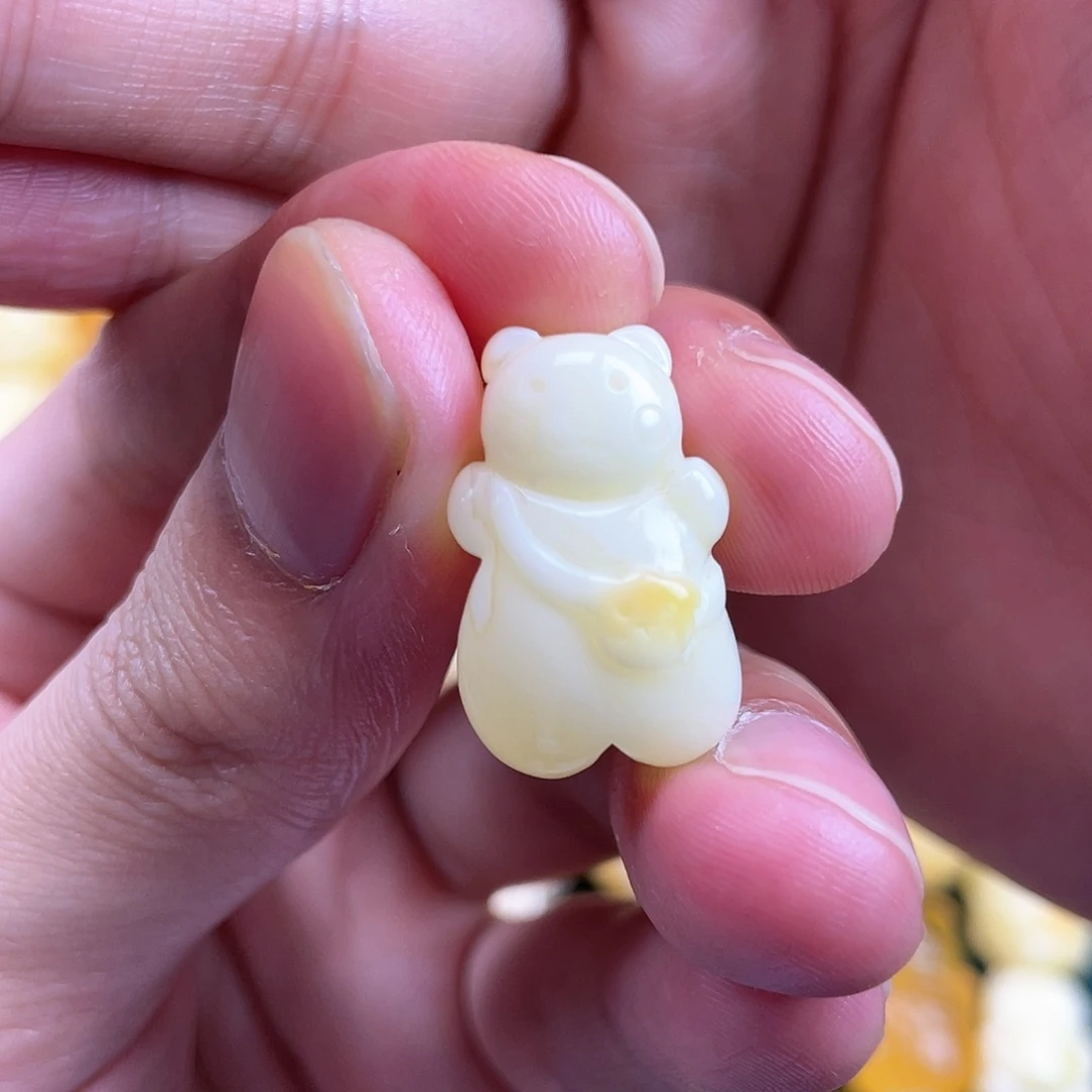 琥珀裸石未镶嵌蜜蜡