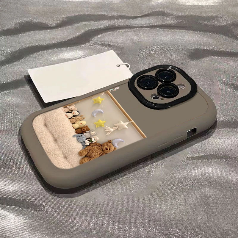 平面玩偶小熊适用iphone16promax苹果15/14P手机壳泡芙13p/12/11