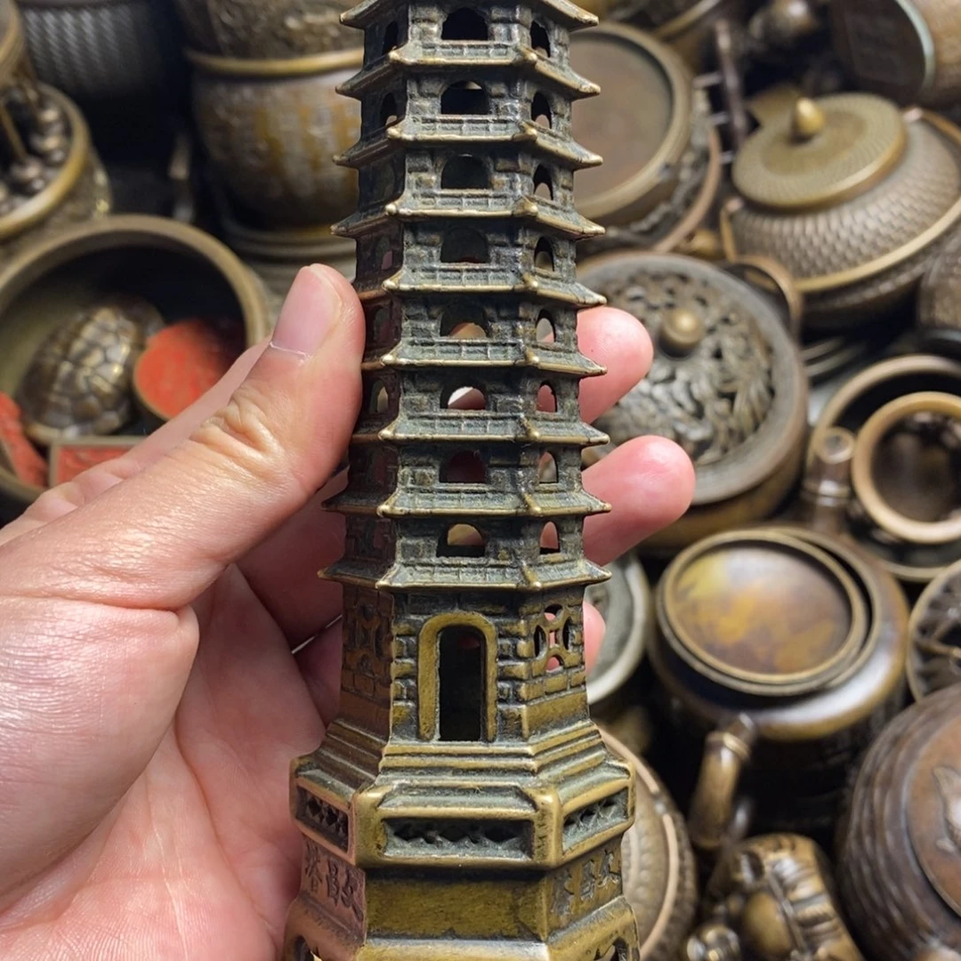 精美铜器做工精良