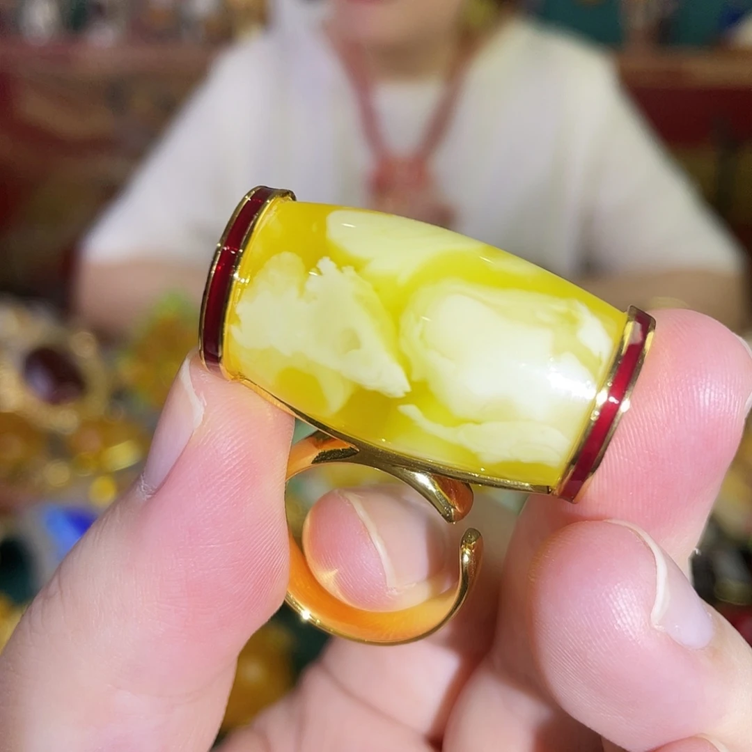 银S925镀金镶嵌蜜蜡戒指