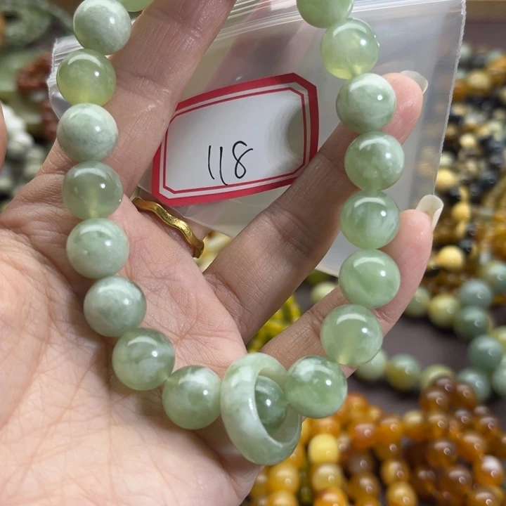 蛇纹石玉未镶嵌手链