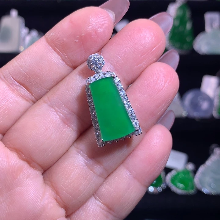 【闪购商品】银S925镶嵌挂件翡翠天然翡翠