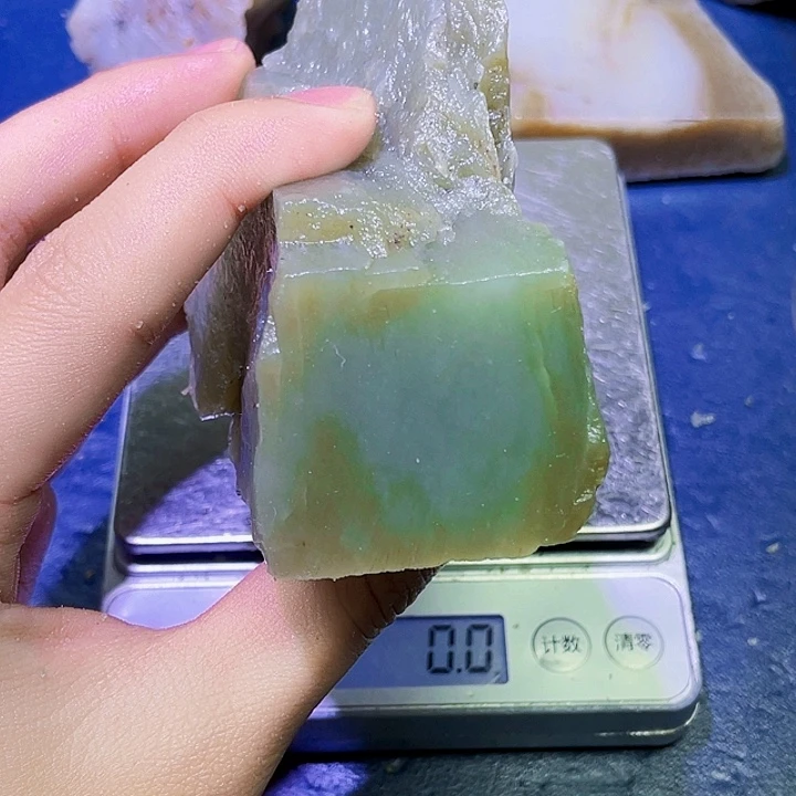和田玉（糖玉）未镶嵌珠宝半成品