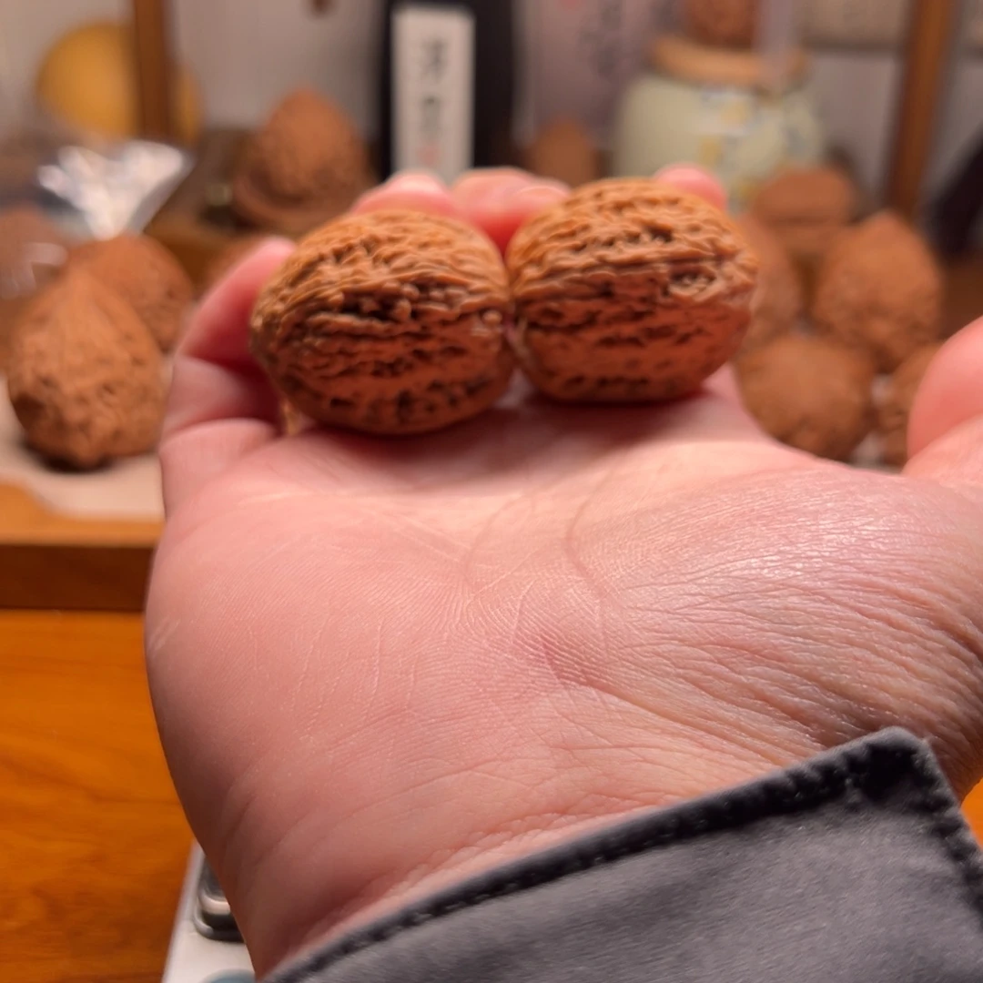 愚***、全品无修正版红宝石