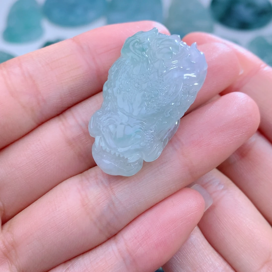颈饰未镶嵌翡翠龙头