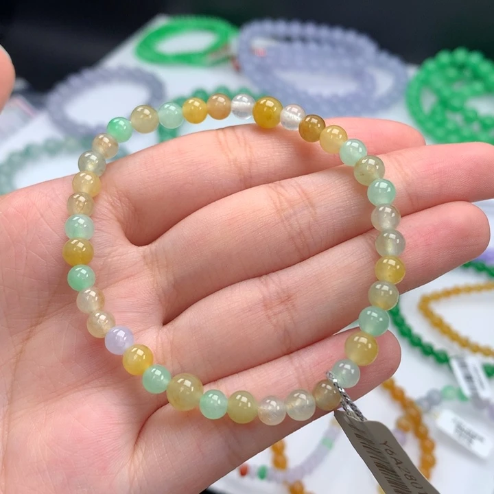 翡翠手镯未镶嵌翡翠
