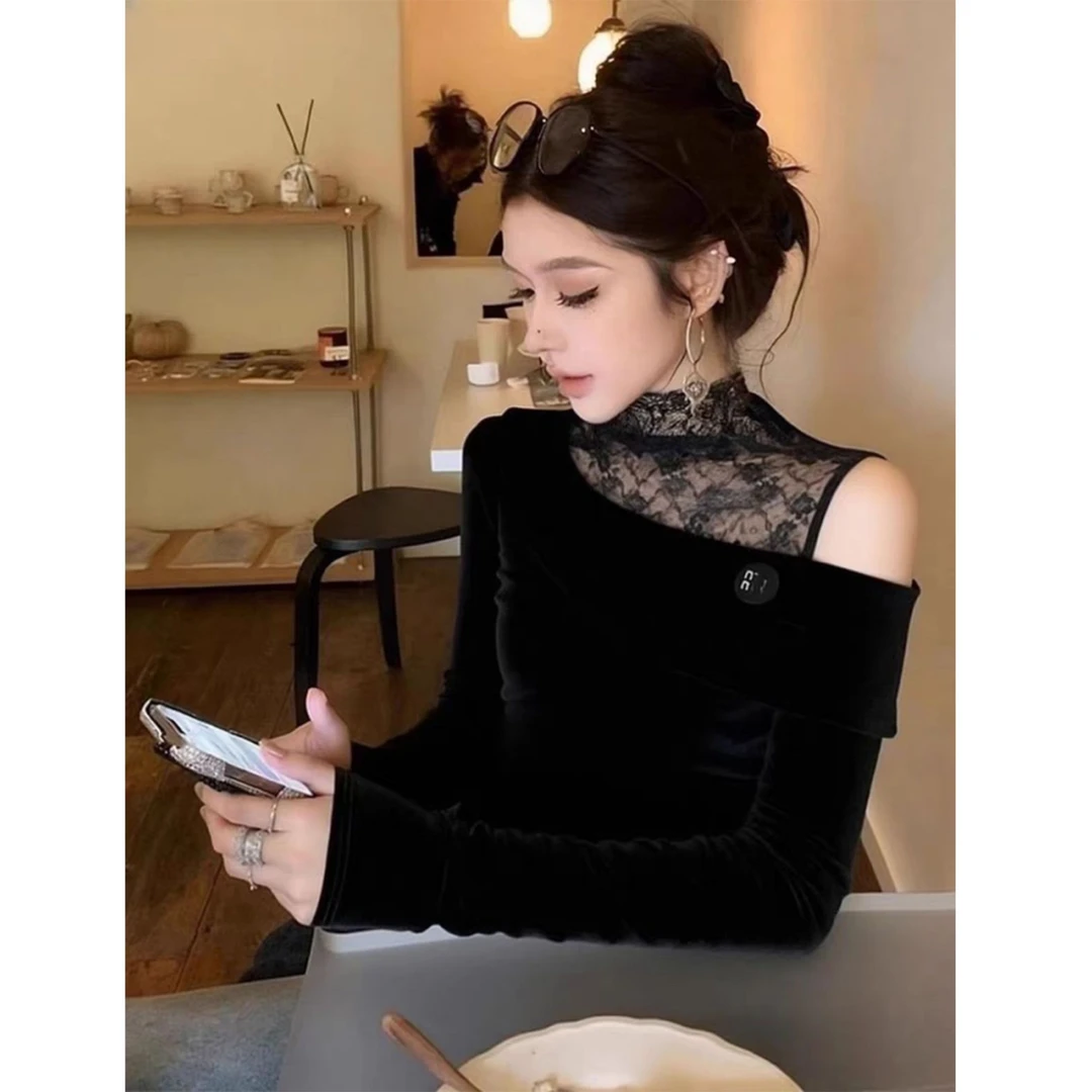 韩系辣妹黑色蕾丝拼接丝绒衬衫女秋冬新款设计感洋气半高领上衣潮