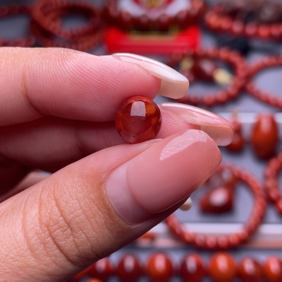 未镶嵌其他南红玛瑙原矿）8.9mm瓦西玫红妖火焰圆珠