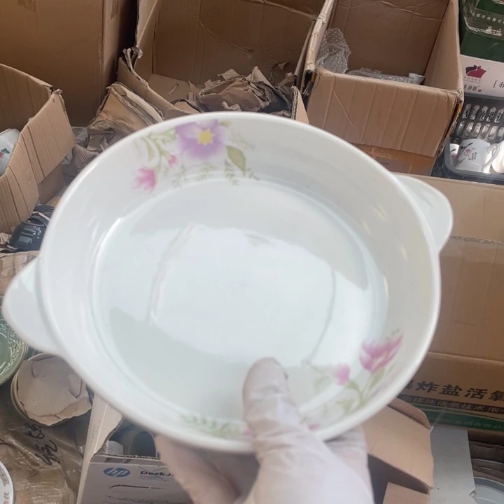 摆件陶瓷盘子碗砂锅都有