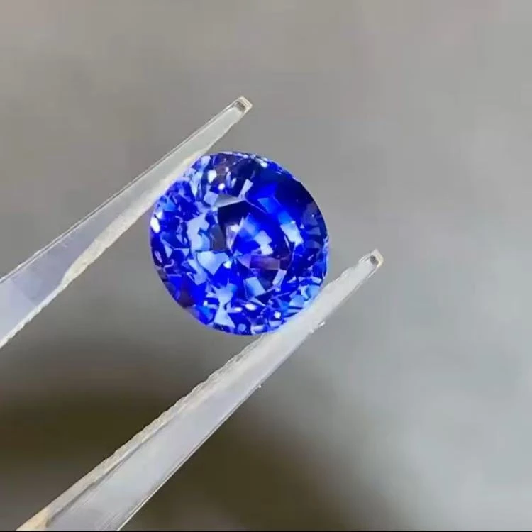 斯里兰卡矢车菊 蓝宝石，4.23克拉