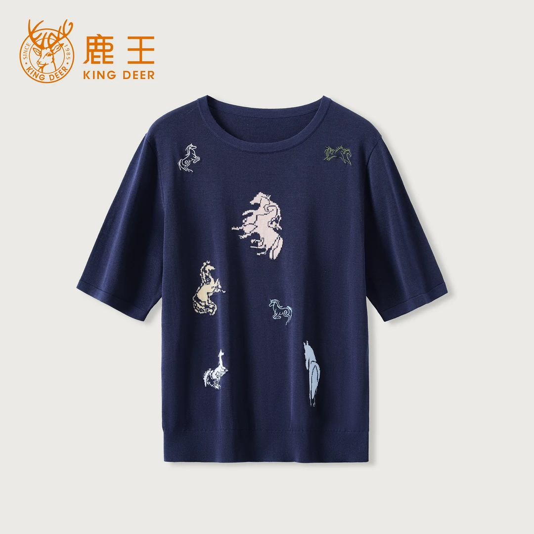 King Deer/鹿王“梦幻飞马”绒毛精纺定位提花宽松显瘦女衫L805079