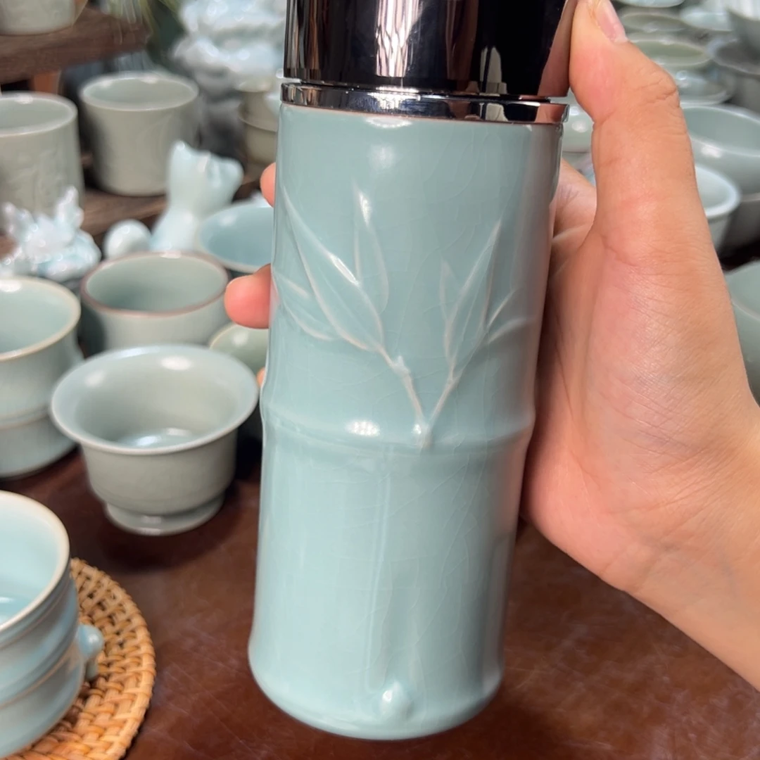 精品天青保温杯。