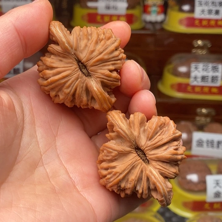 吊坠文玩核桃楼王51