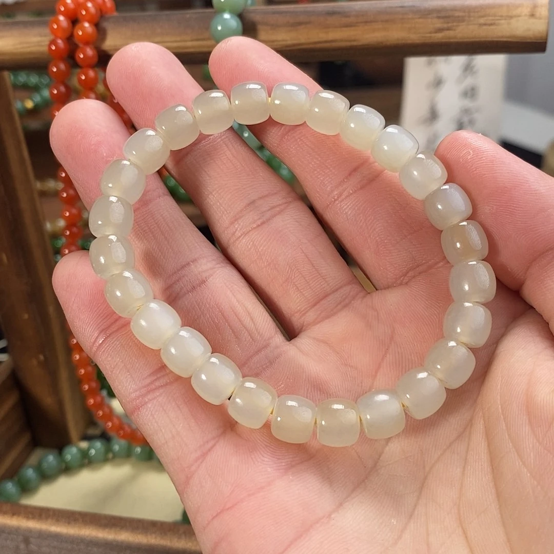 和田玉手串未镶嵌蜂蜜水单圈