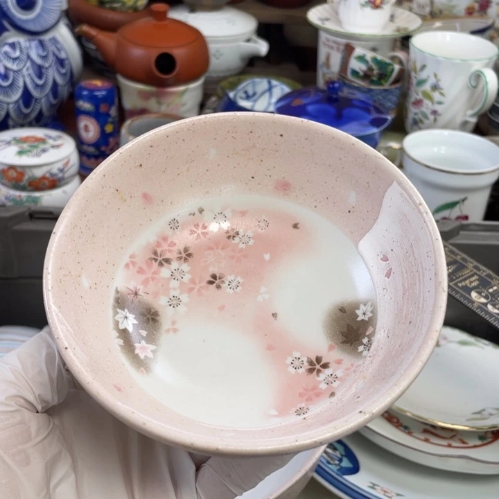 他家瓷器真美…开播了