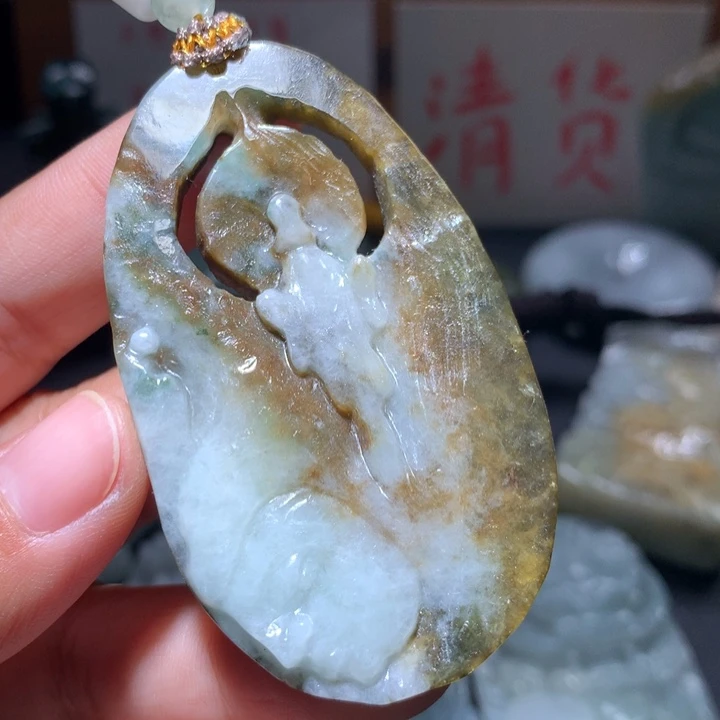 翡翠未镶嵌颈饰保真天然A货翡翠