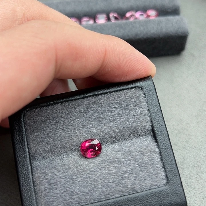 碧玺无未镶嵌碧玺