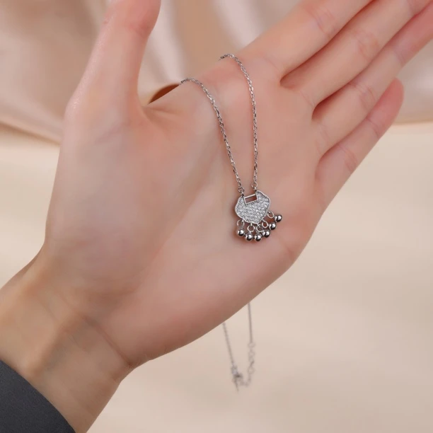 坠链均925银 （云）（志）平安如意长命锁项链（精致小巧款，江西仓发）