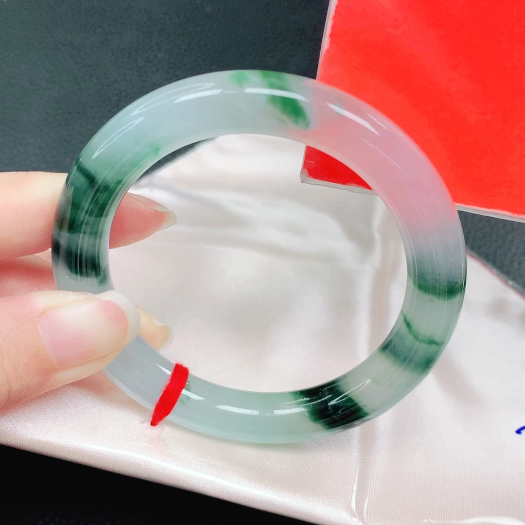 翡翠未镶嵌手镯53圈