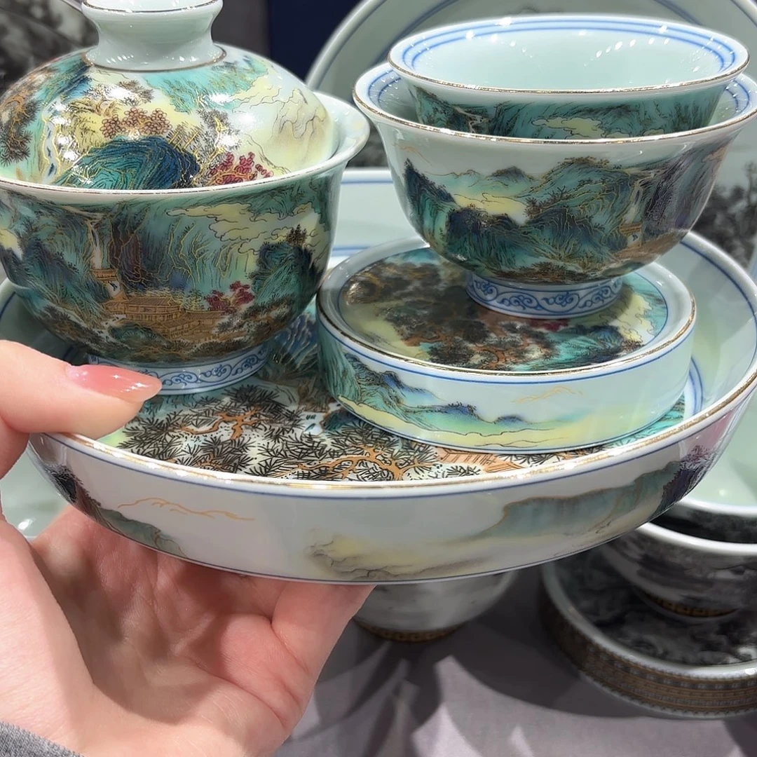 瓷片景德镇瓷器精品陈列