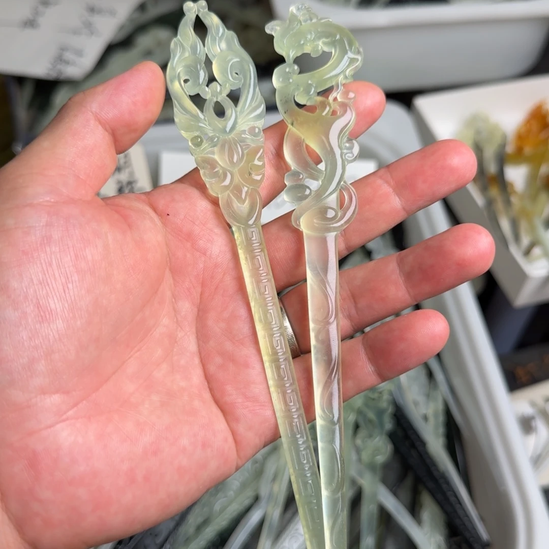 养***员未镶嵌蛇纹石玉发饰