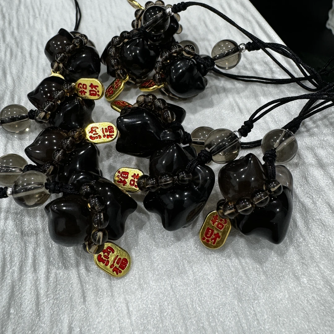 s08天然茶水晶招财猫挂件  多样性发一件