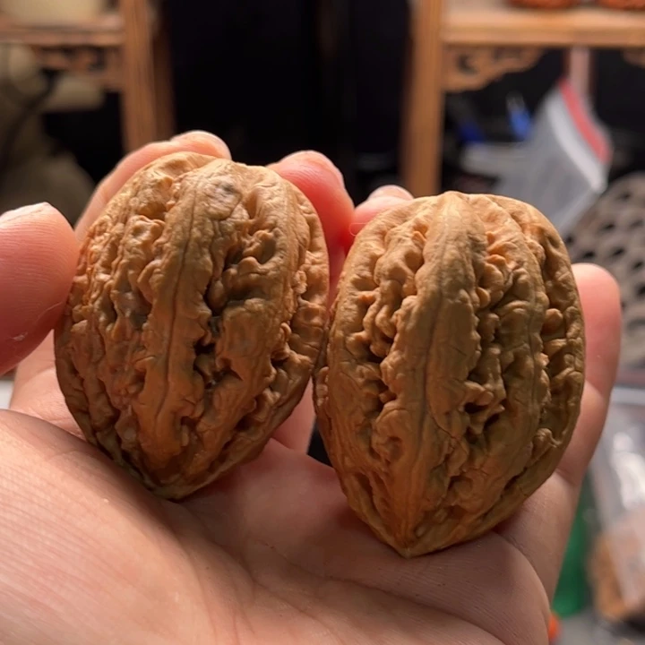 远***%文玩核桃把件楸大胖瑕疵75