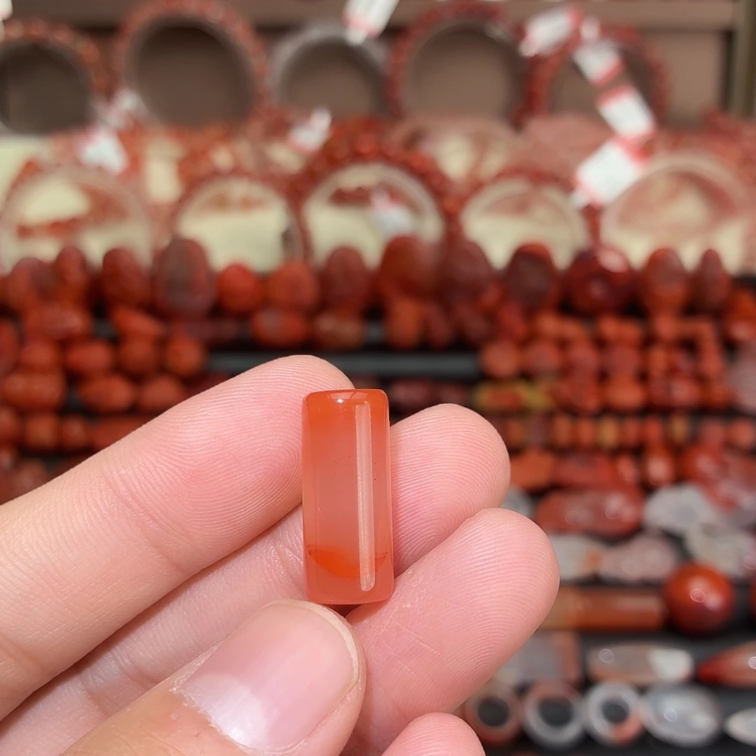 南红玛瑙未镶嵌颈饰路路通