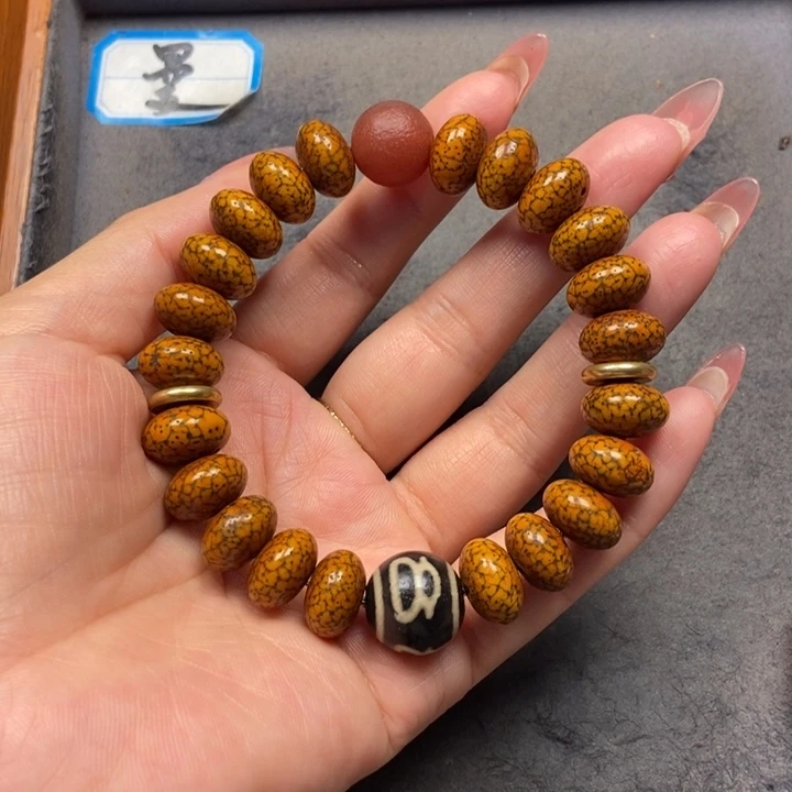 星月菩提吊坠菩提