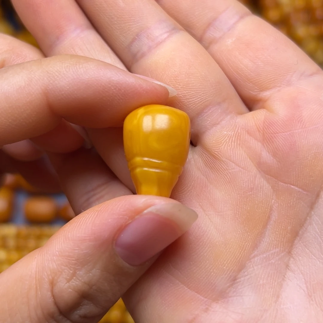 琥珀未镶嵌吊坠(不含链)