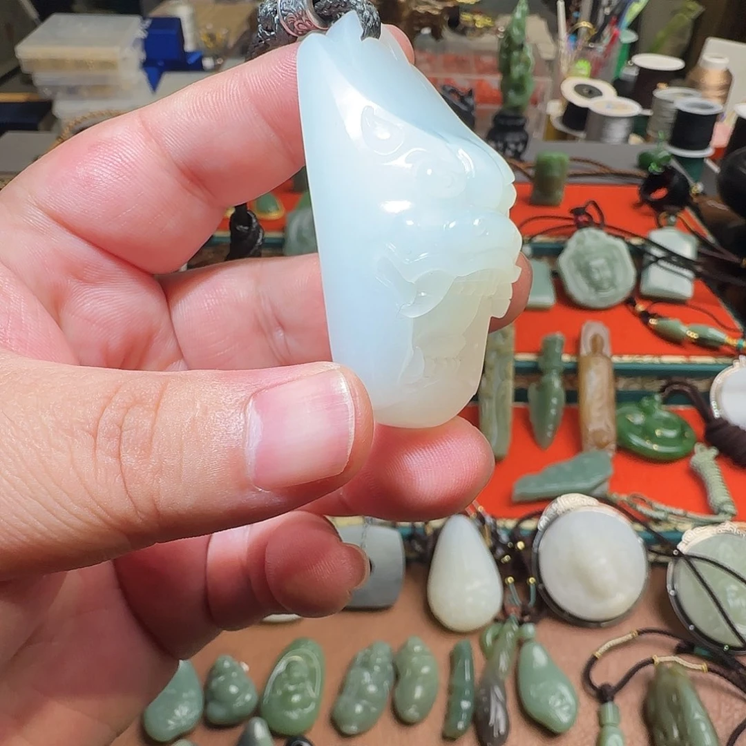 和田玉颈饰未镶嵌