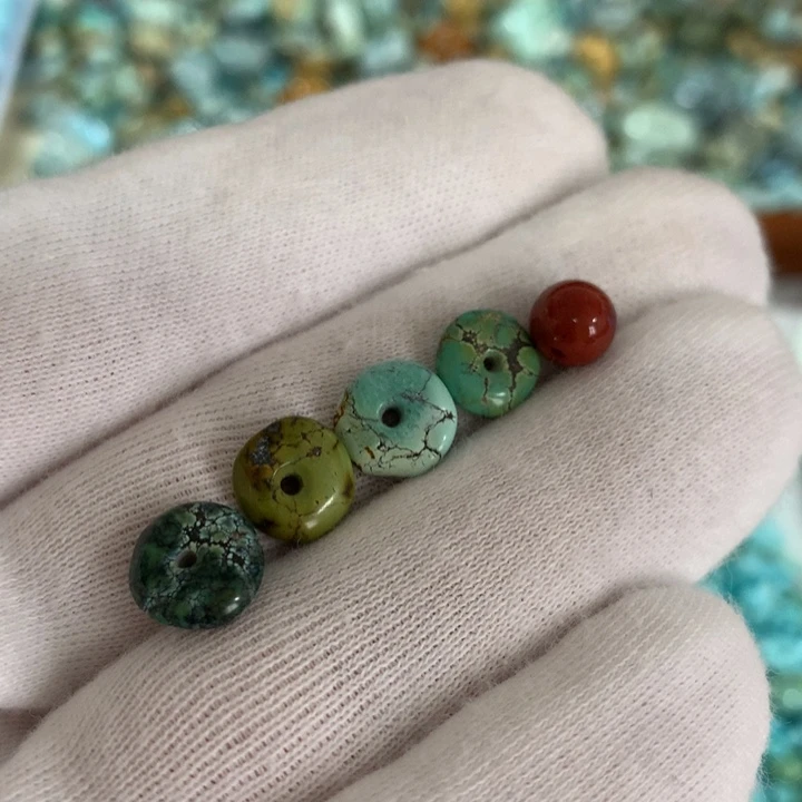 南红玛瑙未镶嵌珠宝奇石