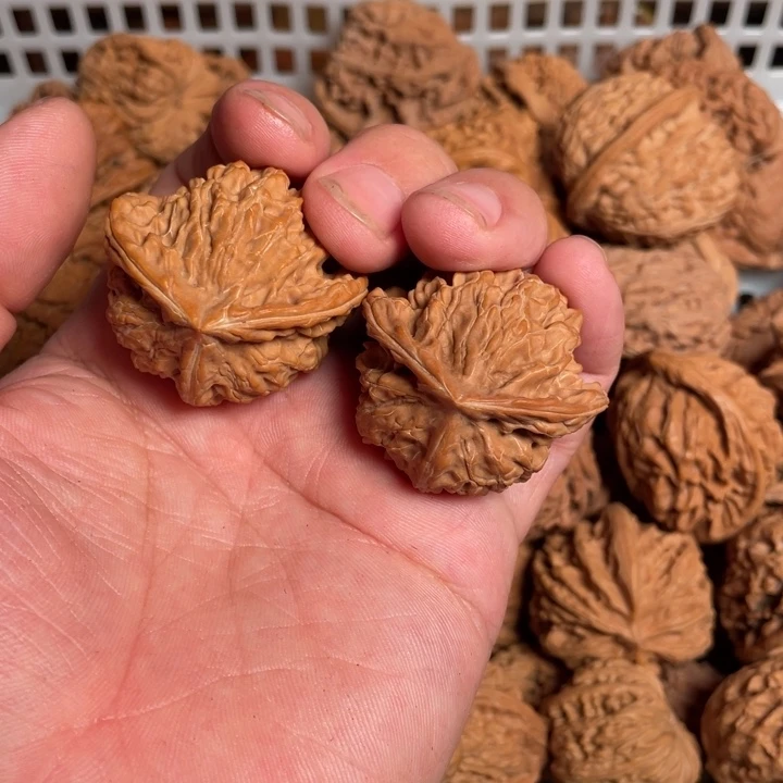 文玩核桃把件a***穹核桃