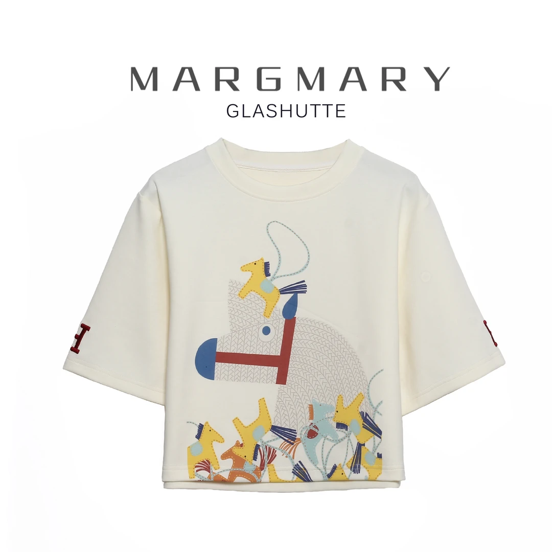 2025夏季设计师新款休闲时尚百搭潮流舒适显瘦小马女款短袖