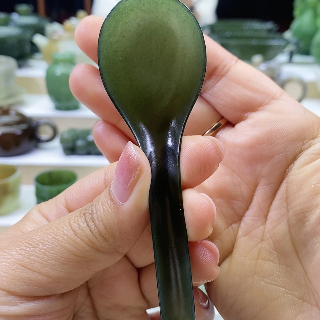 和田玉勺子未镶嵌甲*