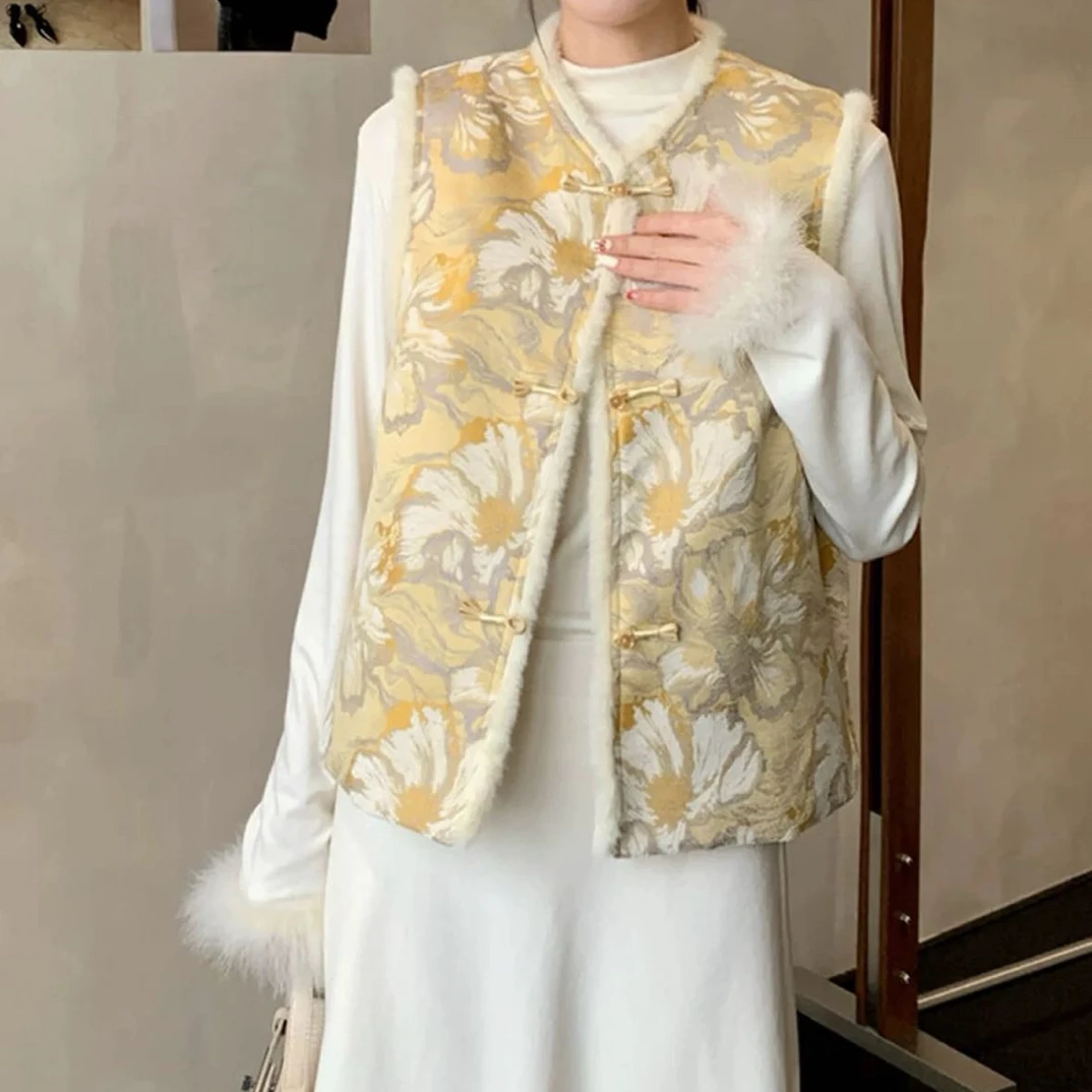 冬季新款提花刺绣新中式毛边盘扣马甲气质时尚百搭女士上衣