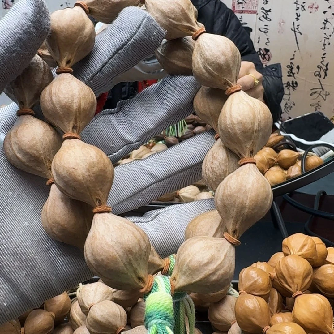 橄榄核手串三面佛