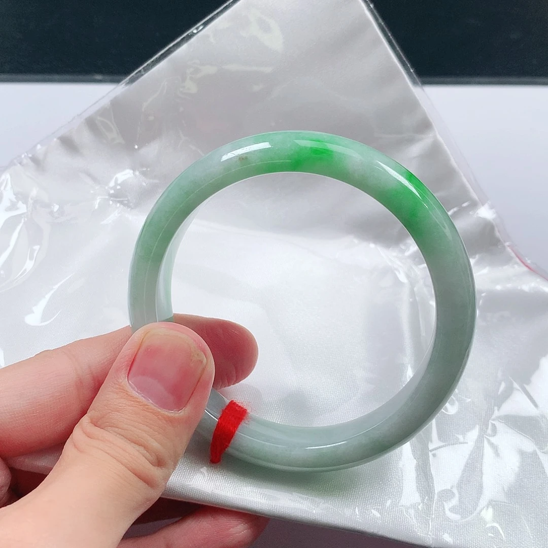 翡翠未镶嵌手镯624