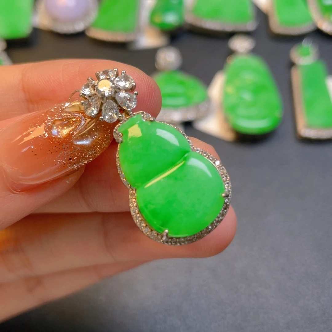 翡翠银S925镶嵌颈饰